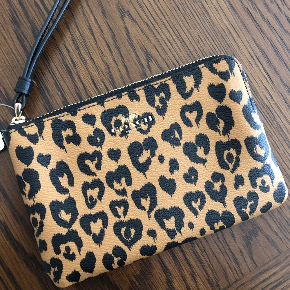 Coach Wristlet NEW WITH TAGS - Picture 2 of 4